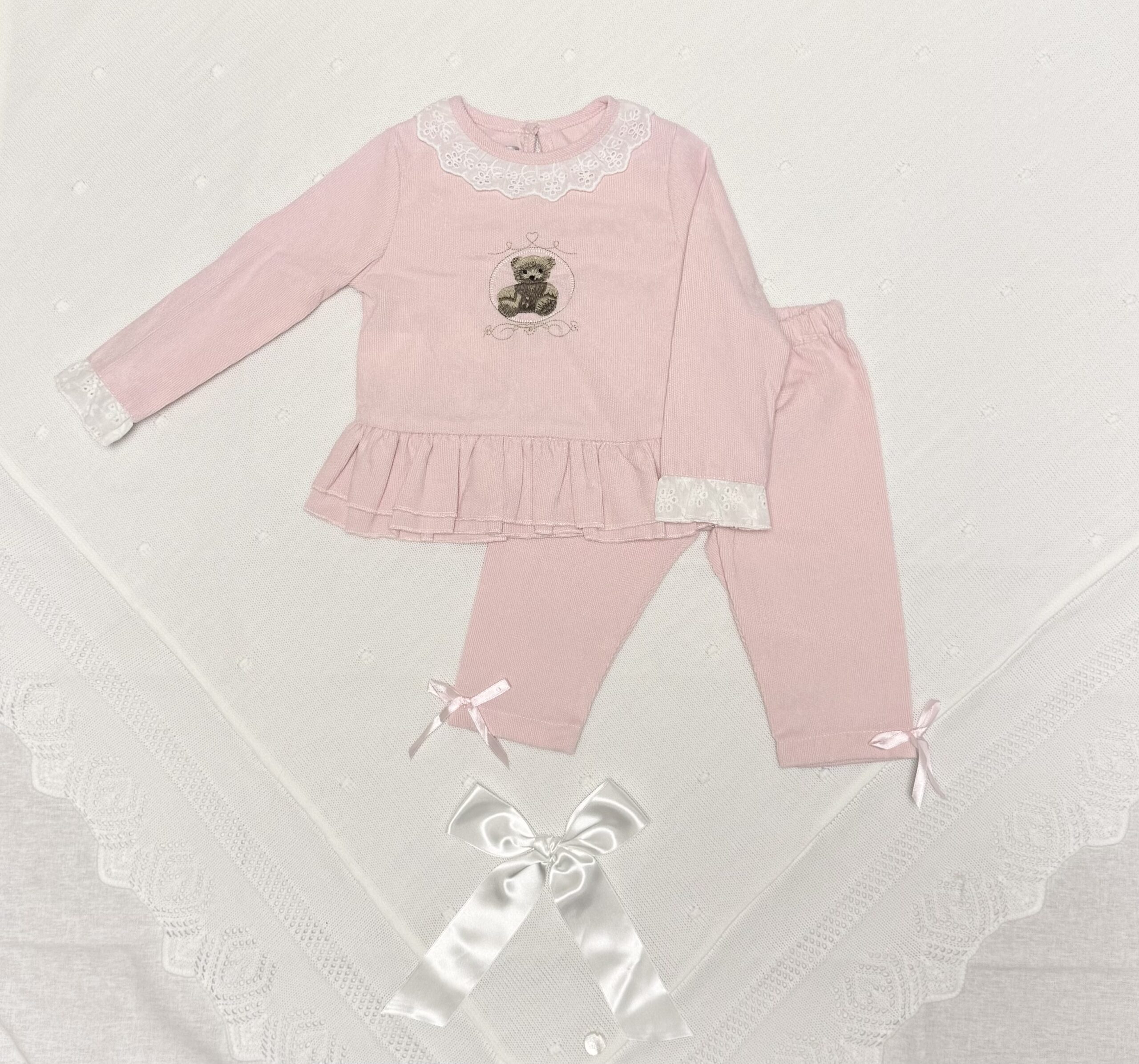 Todelt i kordfløyel med bamsemotiv